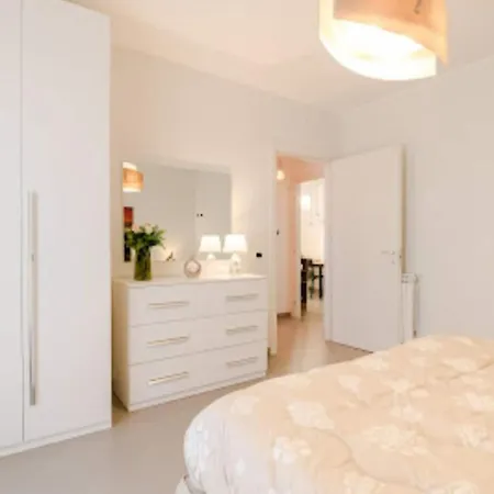 Apartment Paradiso Del Mare, Accogliente Vicino A Mare, Metro, Aeroporto E Palermo