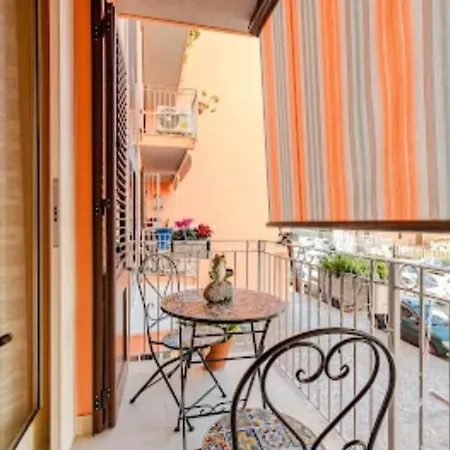 Appartement Paradiso Del Mare, Accogliente Vicino A Mare, Metro, Aeroporto E Palermo Capaci