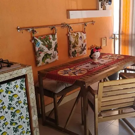Appartement Paradiso Del Mare, Accogliente Vicino A Mare, Metro, Aeroporto E Palermo *